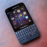 Recenze: BlackBerry Q5