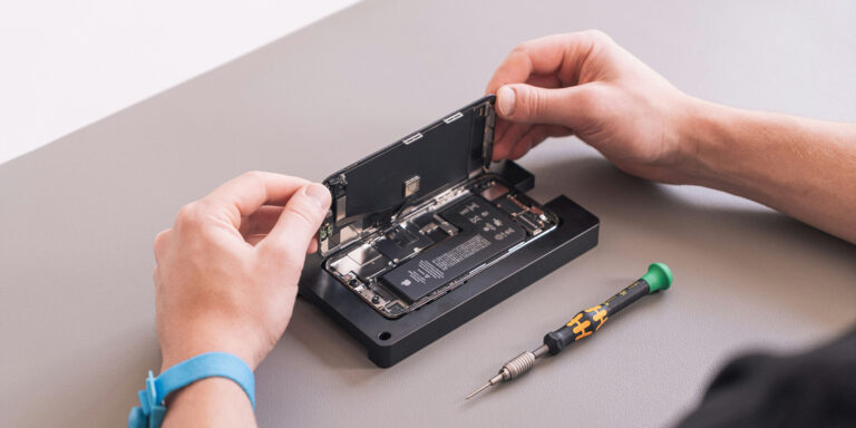 Apple rozšířil díly pro opravy. Kdy se v EU ještě vyplatí servis?