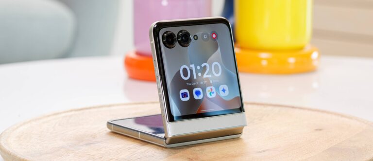 Razr 70 vs. Galaxy Z Flip FE: co dává větší smysl?