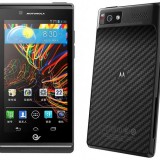 Motorola představila RAZR V zatím pouze pro Kanadu
