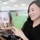 LG pracuje na 5 palcovém displeji s rozlišením 1080p
